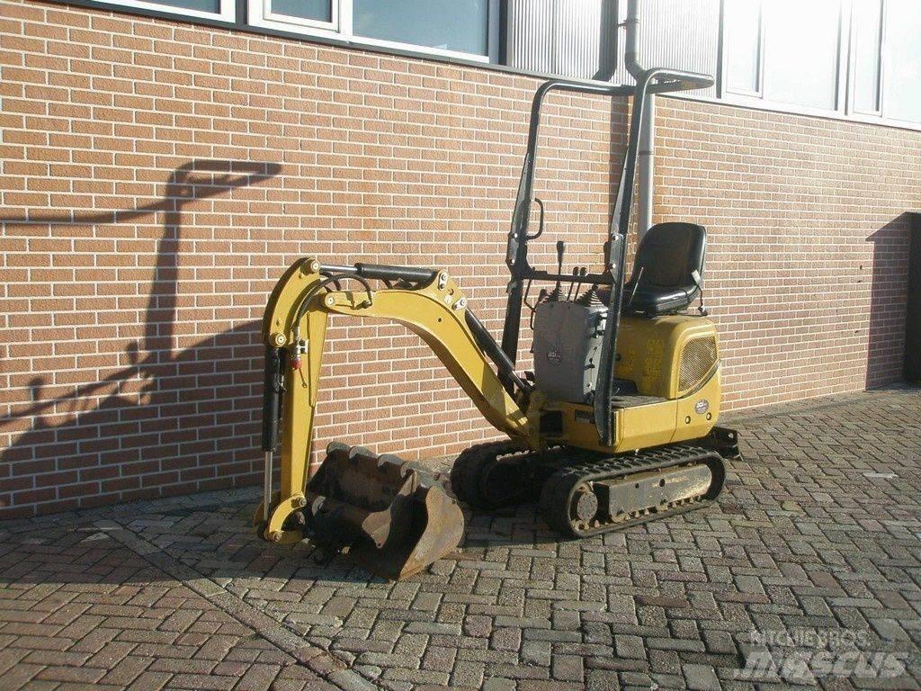 CAT 300.9 Міні-екскаватори < 7т