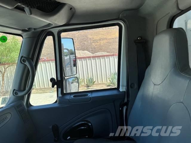 International 4400 Самоскиди