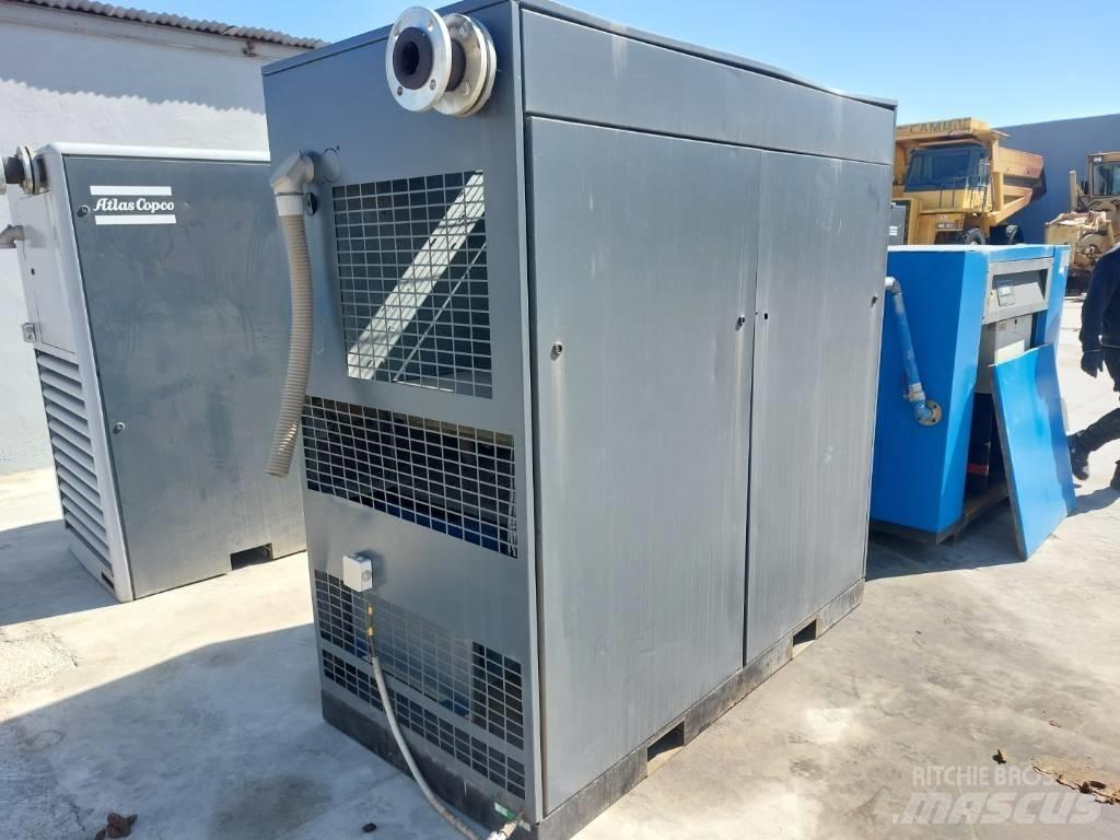Atlas Copco GA 75 Компресори