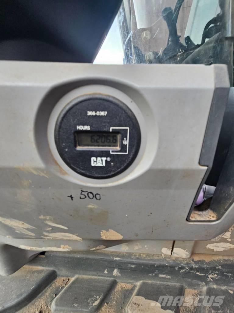 CAT 352 F Гусеничні екскаватори