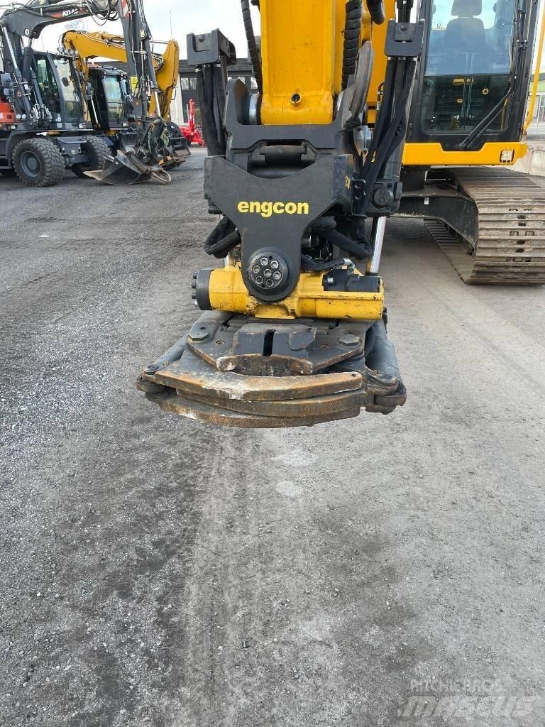 JCB 150X HD Гусеничні екскаватори