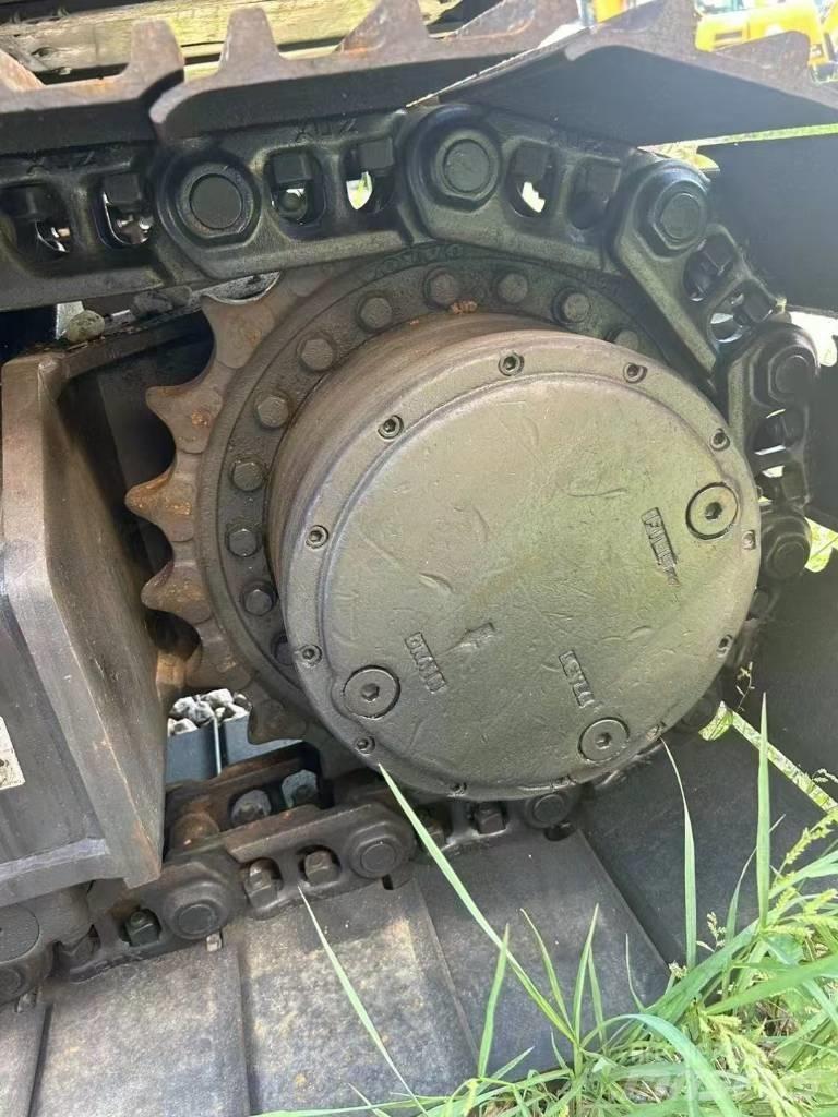 Volvo 140 Гусеничні екскаватори