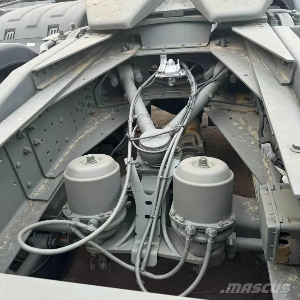 Howo 371 6x4 Тягачі