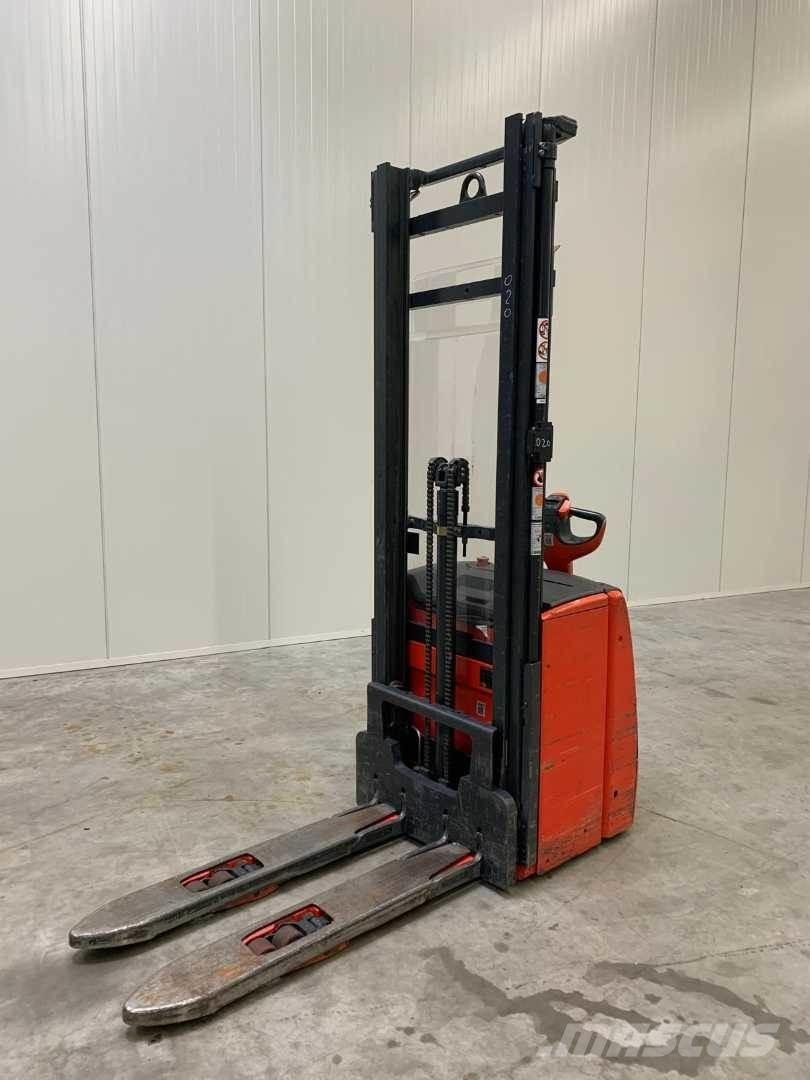 Linde L16I Самохідні електроштабелери