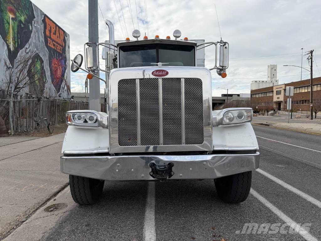 Peterbilt 367 Самоскиди