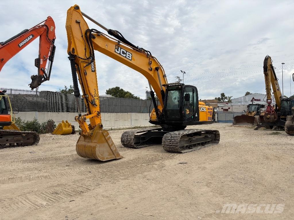 JCB JS 220 LC Гусеничні екскаватори