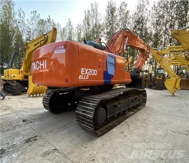 Hitachi EX 200-3 Гусеничні екскаватори