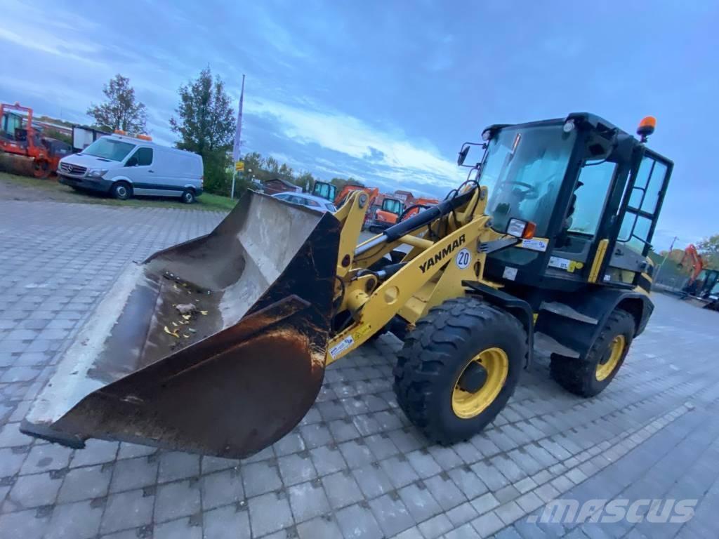 Yanmar V 100 Фронтальні навантажувачі