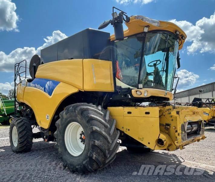New Holland CR 980 Зернозбиральні комбайни