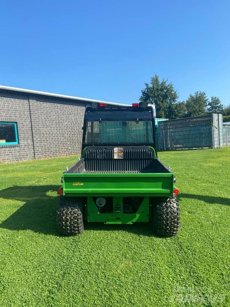 John Deere TH 6x4 Всюдиходи