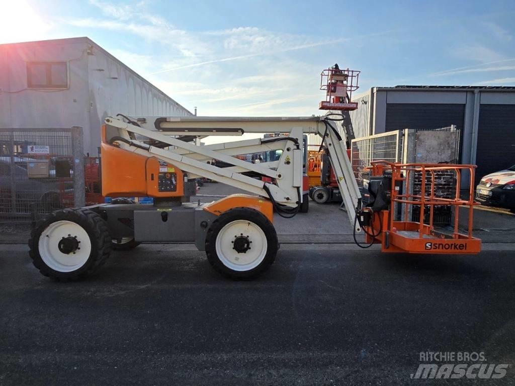 Snorkel A 46 J RT Колінчаті підйомники