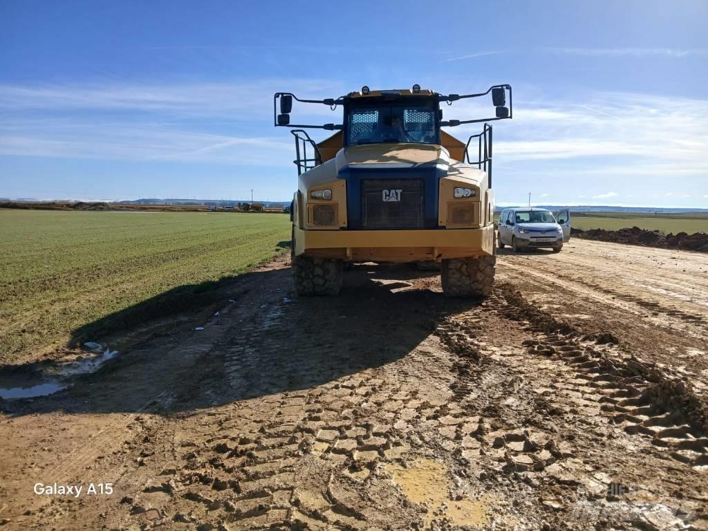 CAT 745 Зчленовані самоскиди