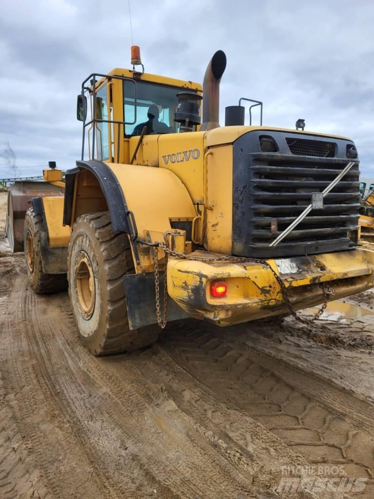 Volvo L 180 E Фронтальні навантажувачі