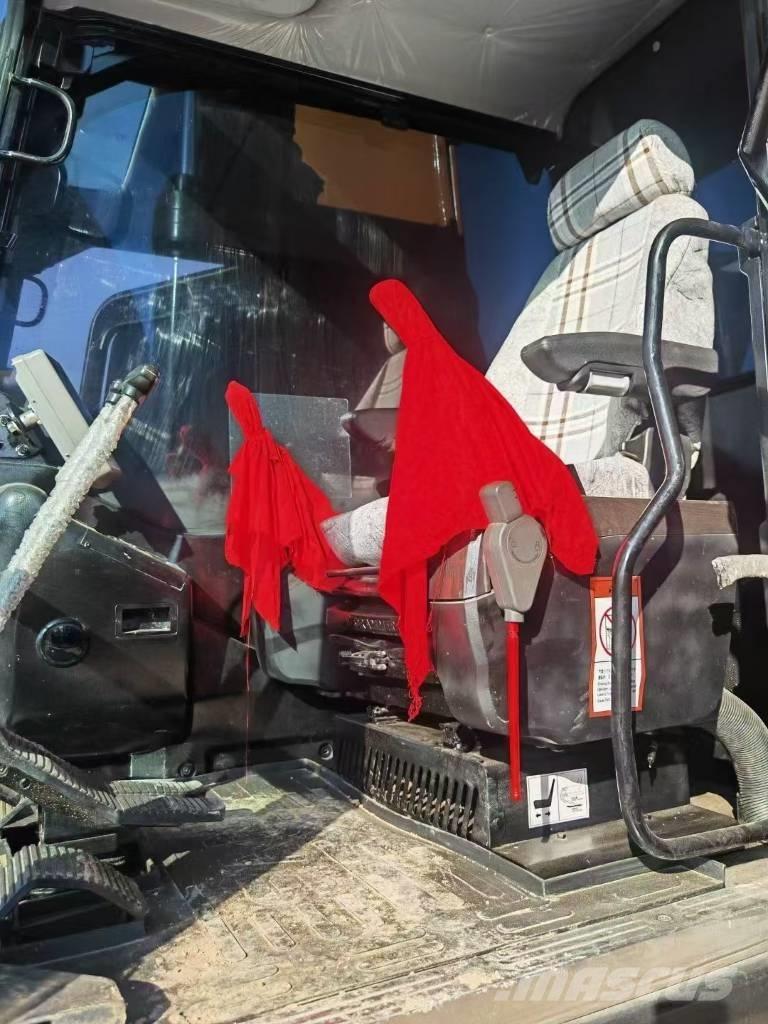 Sany 235C Гусеничні екскаватори