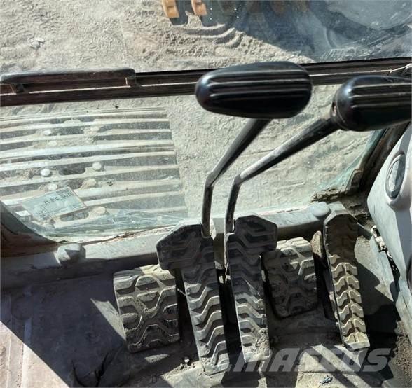 CAT 330DL Гусеничні екскаватори