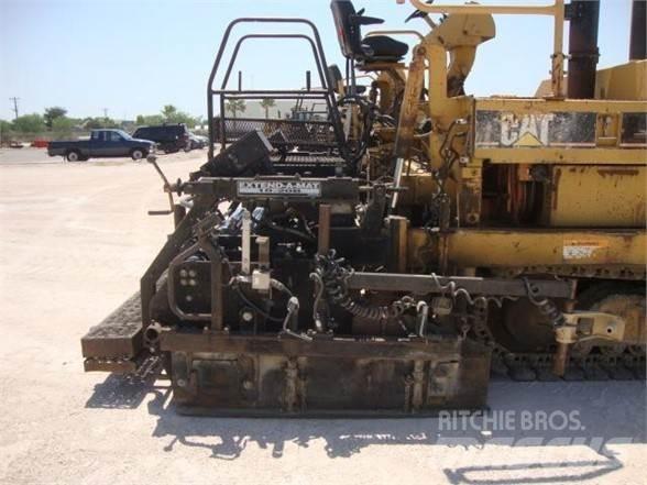 CAT AP-1050B Асфальтовкладачі