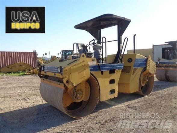 CAT CB-534D Грунтові котки