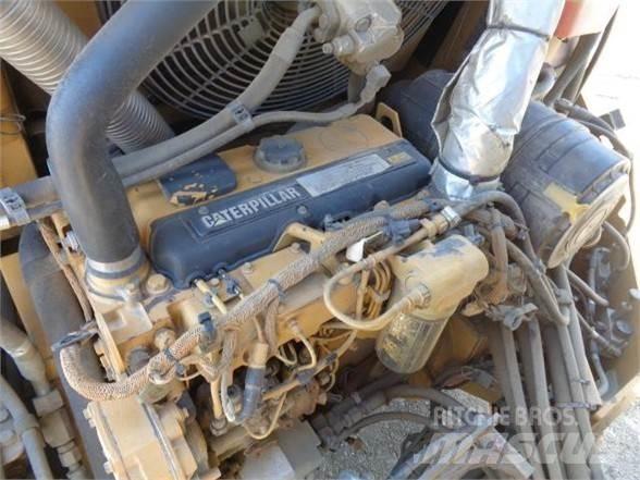 CAT CB-534D Грунтові котки