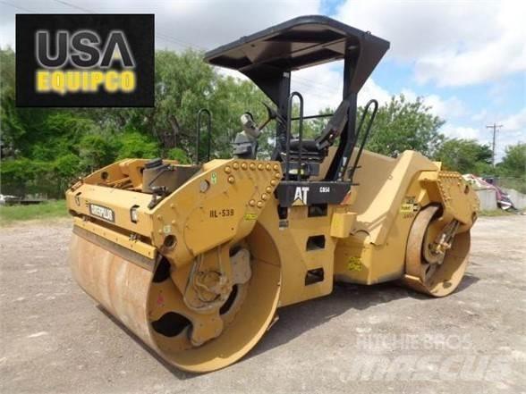 CAT CB54 Грунтові котки