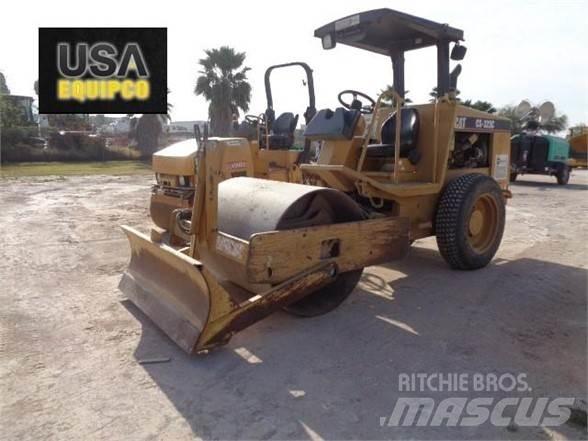 CAT CS-323C Грунтові котки
