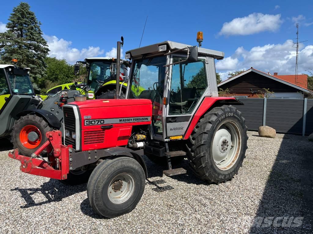 Massey Ferguson 3070 Трактори