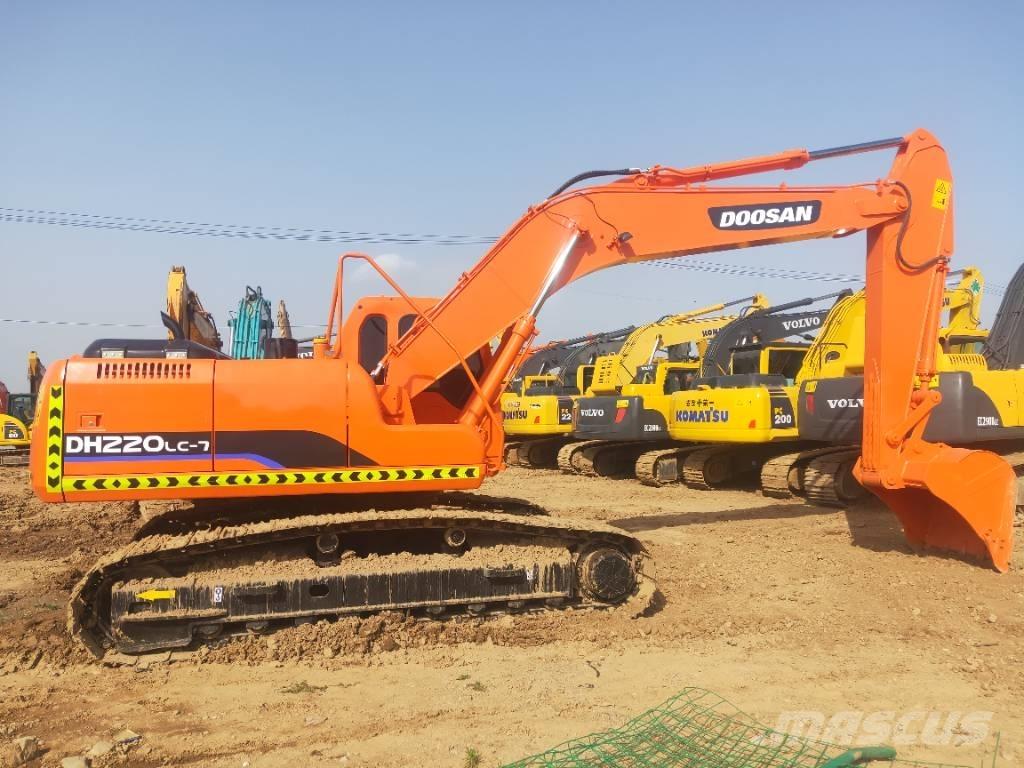 Doosan DH220LC-7 Гусеничні екскаватори