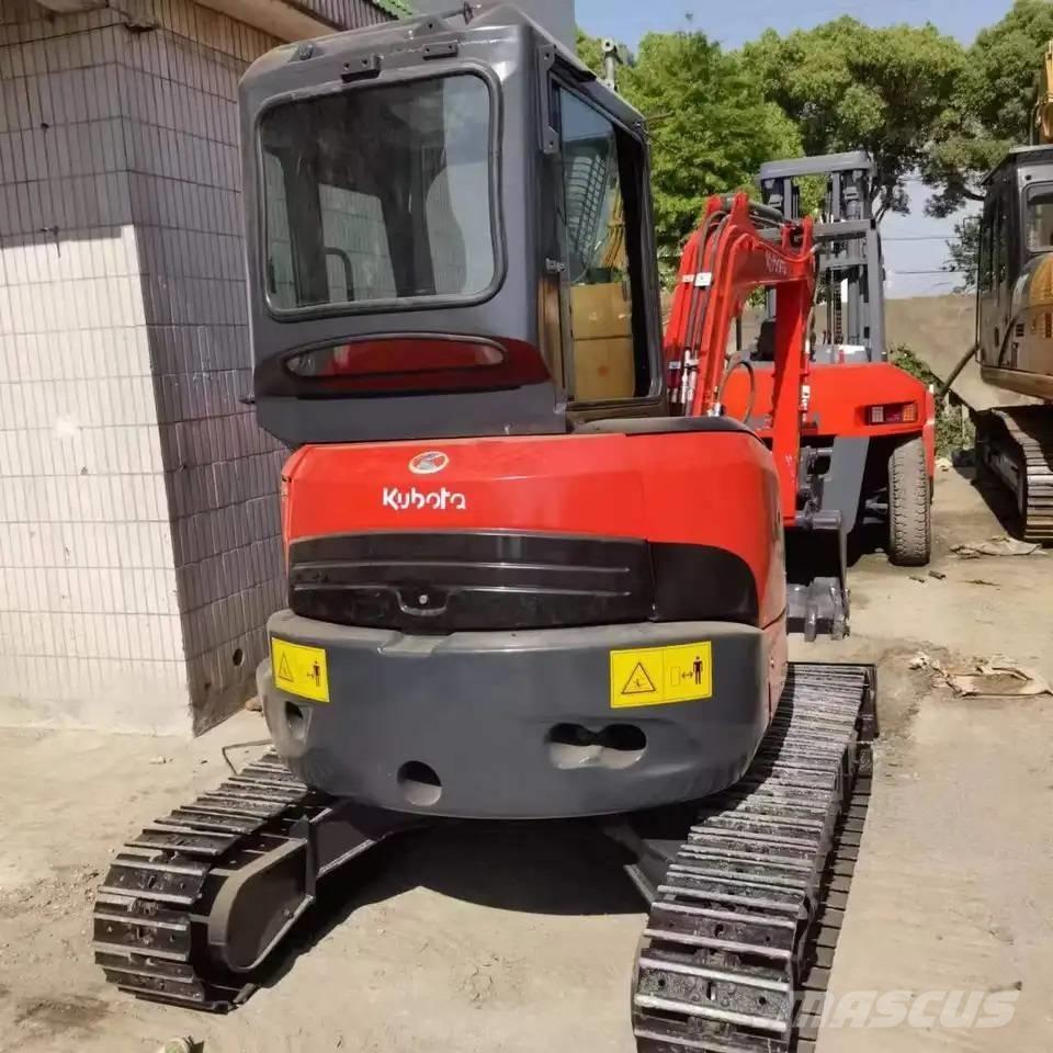 Kubota U35 Міні-екскаватори < 7т