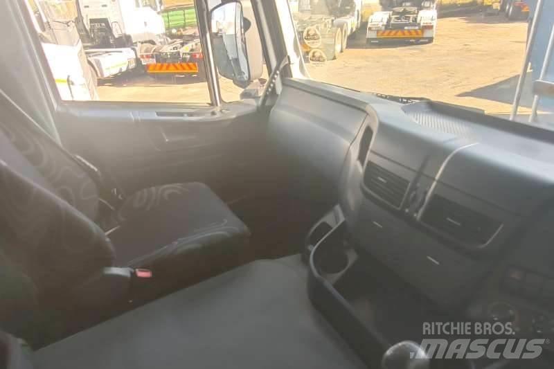 Volvo Fh 440 Вантажівки / спеціальні