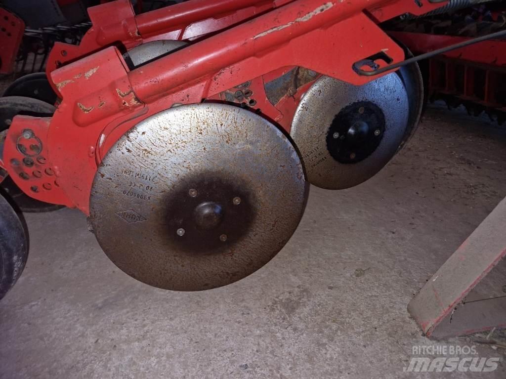 Kuhn HR4003D Комбіновані сівалки