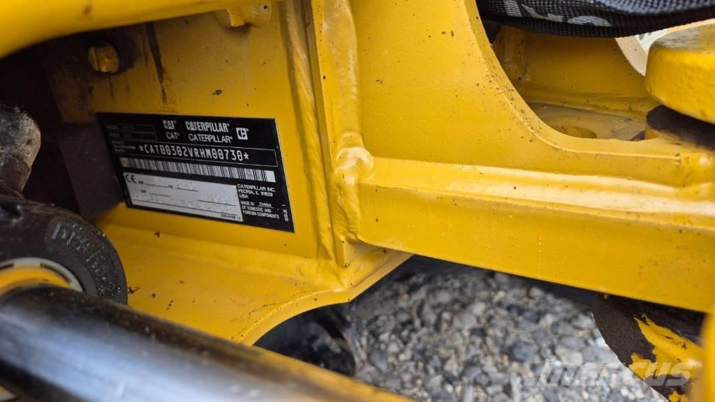 CAT 302 CR Міні-екскаватори < 7т