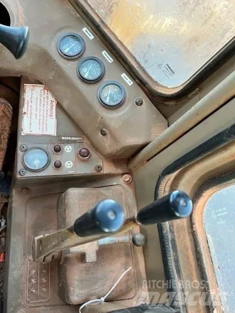 CAT 966D Фронтальні навантажувачі
