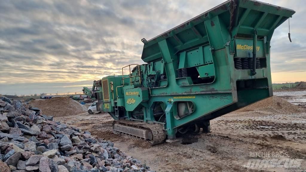 McCloskey l54 Мобільні дробарки