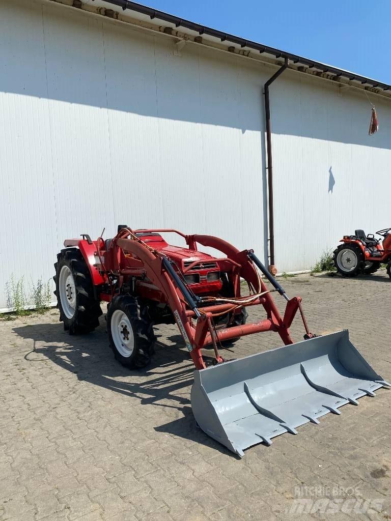 Mitsubishi MT33+tur Трактори