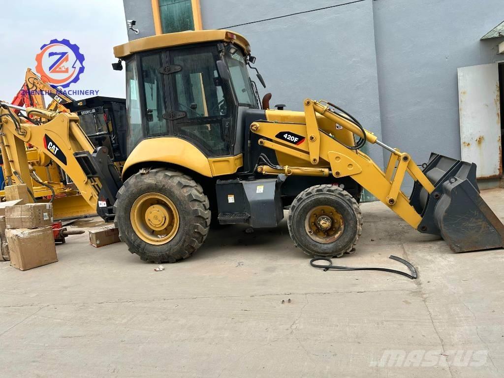 CAT 420 F Екскаватори-навантажувачі