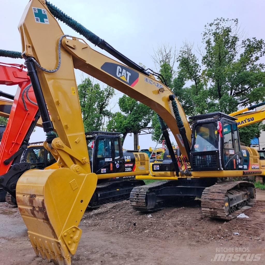 CAT 320 D Гусеничні екскаватори