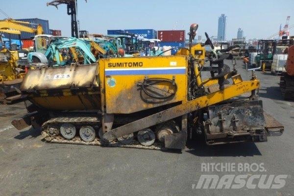 Sumitomo HA31C Асфальтовкладачі