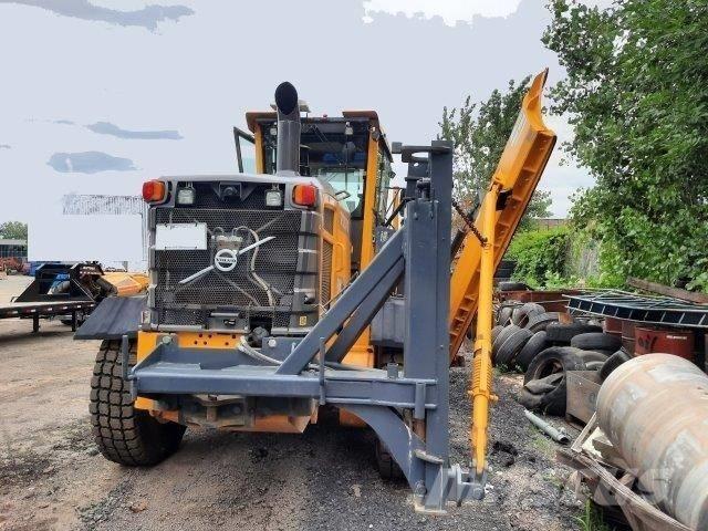 Volvo W007 Інше обладнання