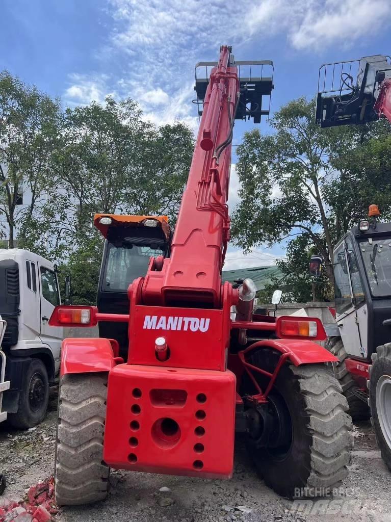 Manitou TL1040 Телескопічні навантажувачі
