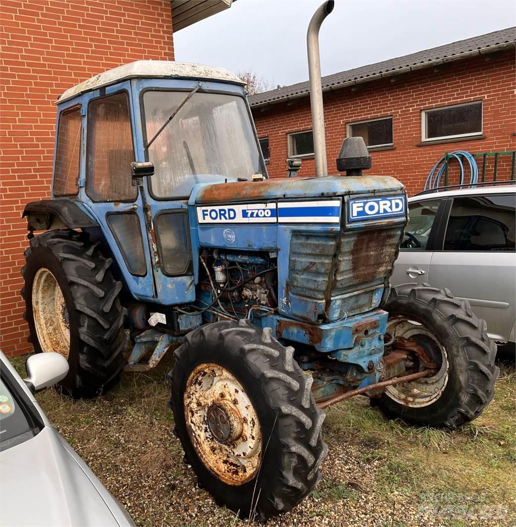 Ford 7700 Трактори