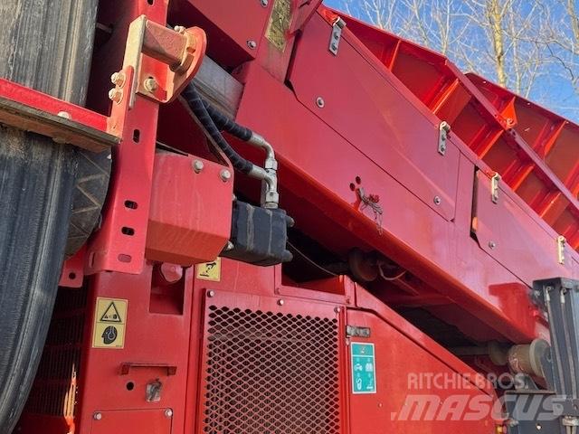 Terex Finlay 883+ Просіювачі