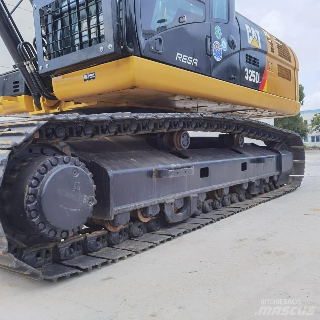 CAT 325D Гусеничні екскаватори
