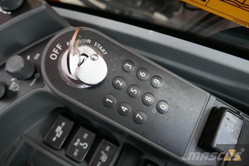 Hitachi ZX300LC-7 Гусеничні екскаватори