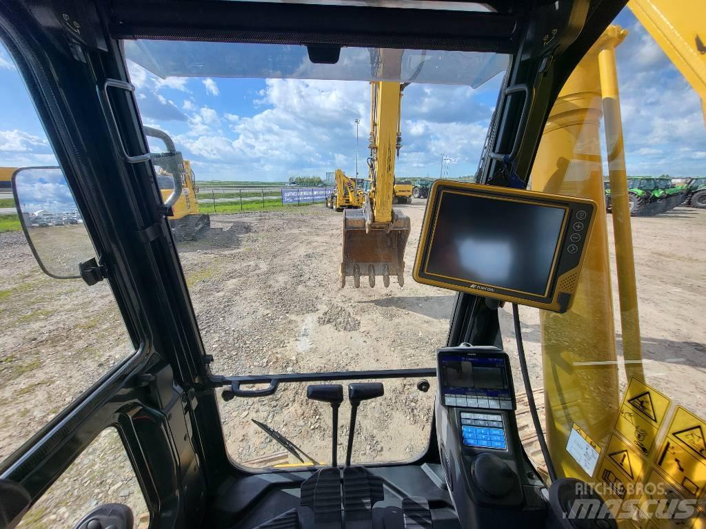 Komatsu PC210-11E0 Гусеничні екскаватори