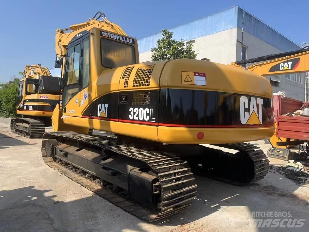 CAT 320 C L Гусеничні екскаватори