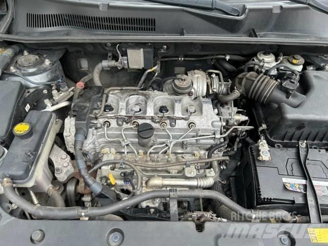 Toyota RAV-4 Автомобілі