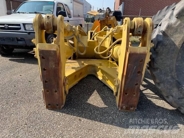 CAT D 8 R Ripper Інше обладнання
