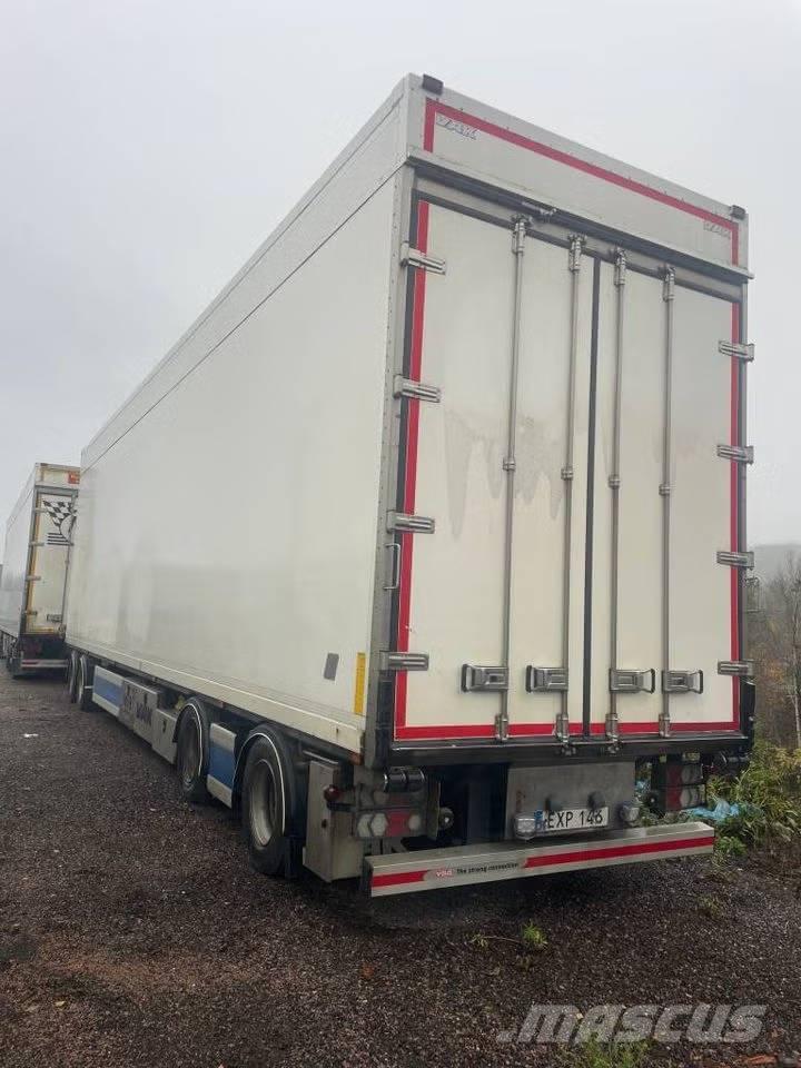 VAK V 4-40 Причепи-рефрижератори