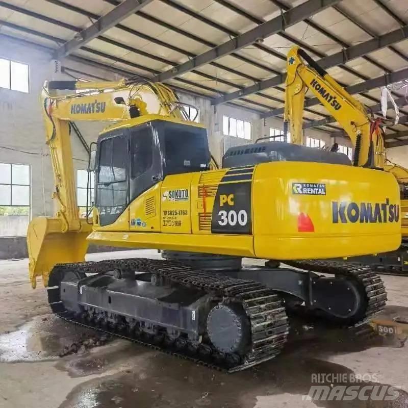Komatsu PC300-7 Гусеничні екскаватори