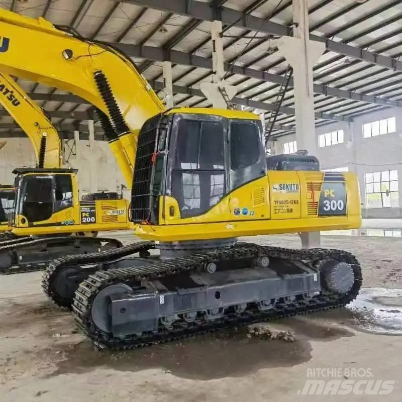 Komatsu PC300-7 Гусеничні екскаватори