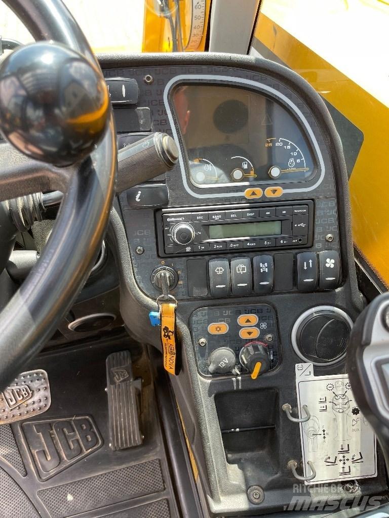 JCB 541-70 Agri Plus Телескопічний навантажувач
